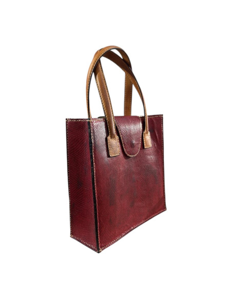 Bolso rojo elegante