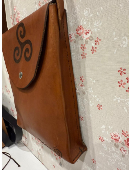 Bandolera gravado trisquel