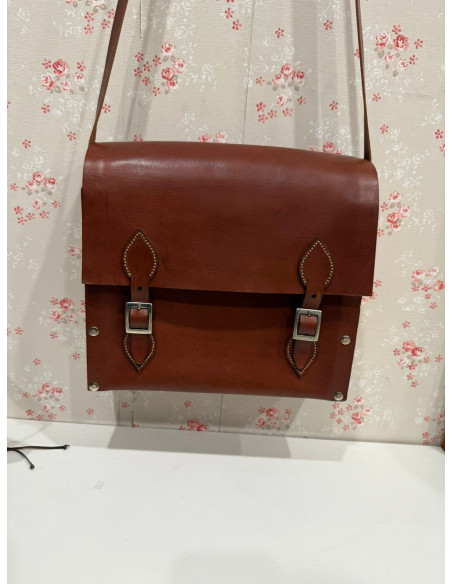 Bolso portafolio de cuero y madera