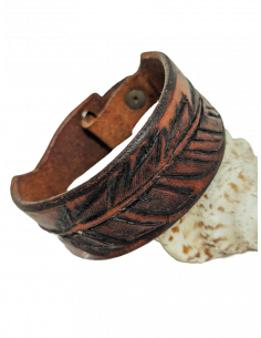 Brazalete labrado pluma 2