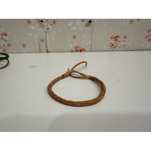 Pulseras de cuero trenzados de colores