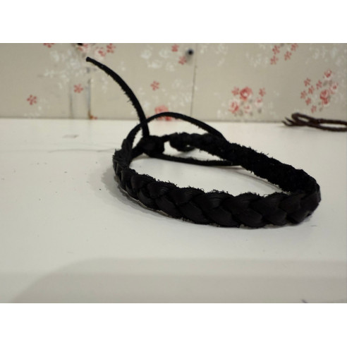 Pulseras de cuero trenzados de colores