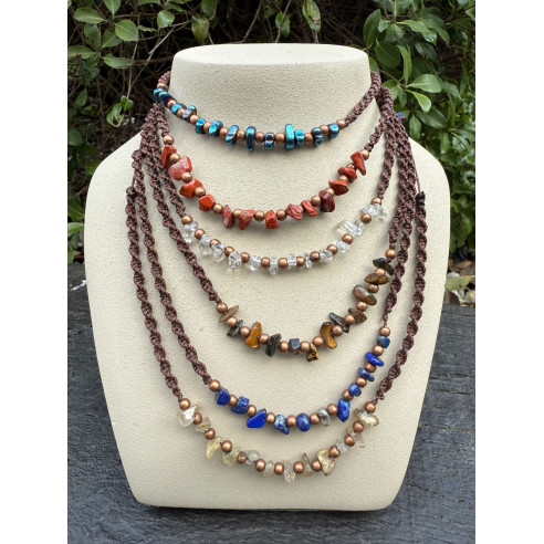 Collares de piedras naturales