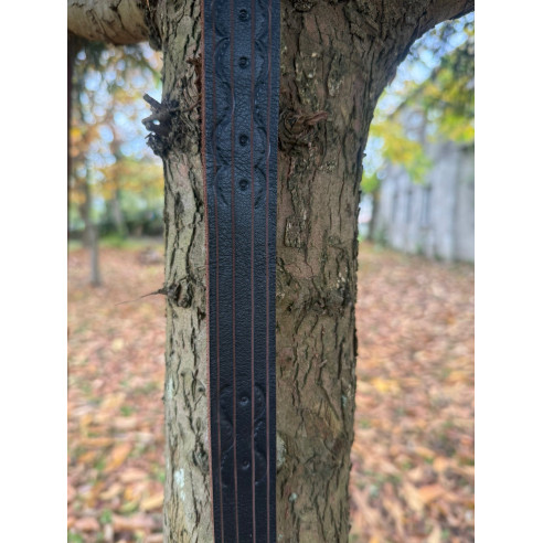 Cinturones troquelados con diseño