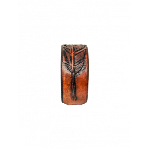 Brazalete labrado pluma